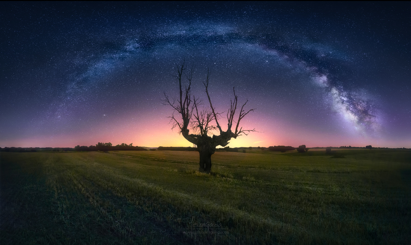 The Windmill and Milky Way Arco de la Vía Láctea - Malacuera (Guadalajara)