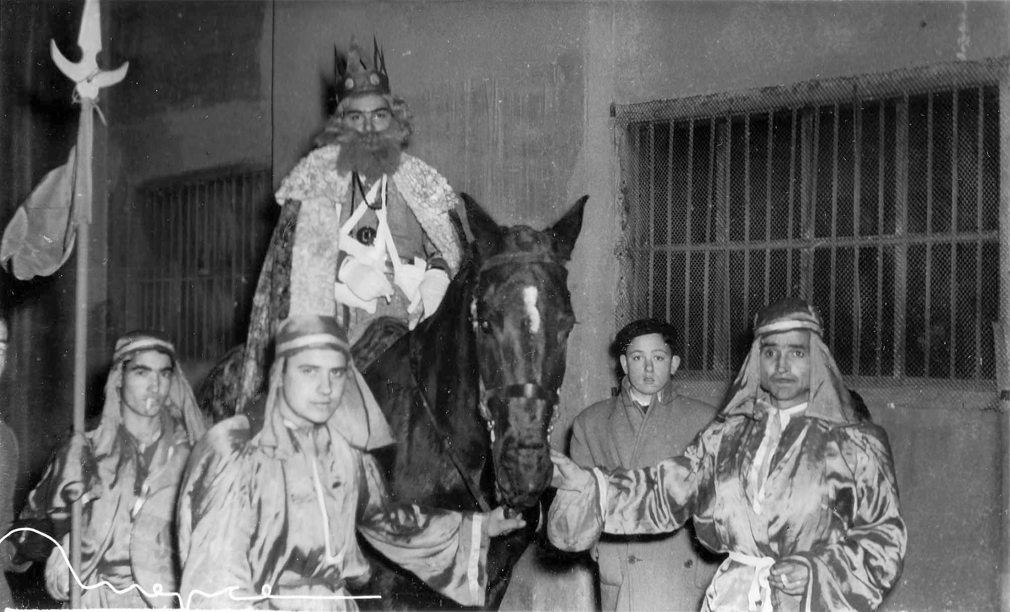 Núm: 1954_6 Cavalcada de Reis Mags d’Orient CIMIR/ Fargas Moreno/ Niepce